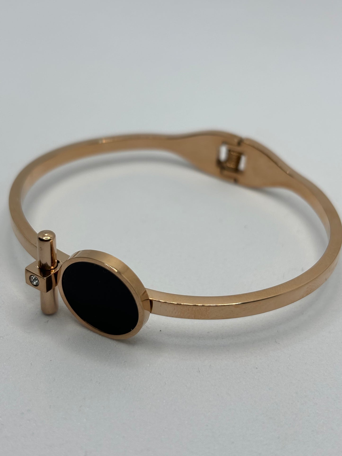 Pulsera rígida